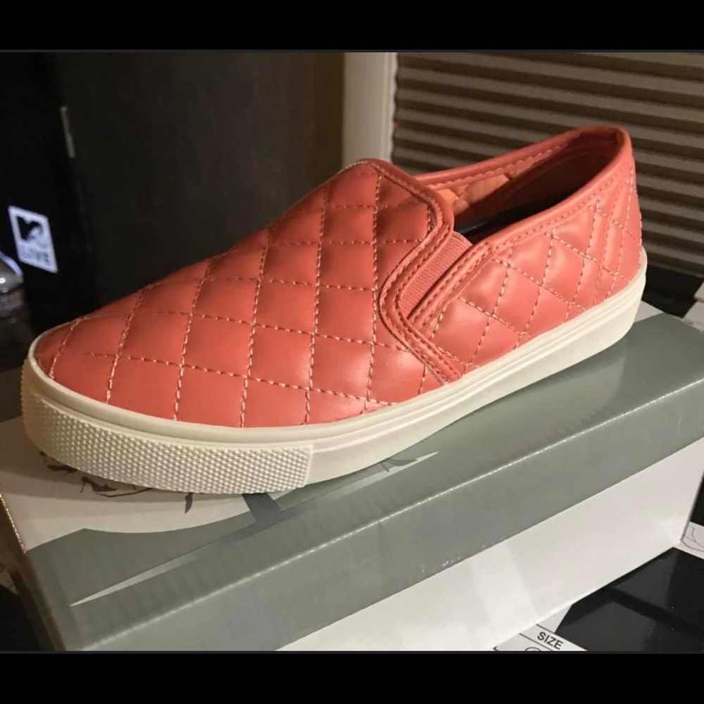 Brand new coral quilted slide on sneakers